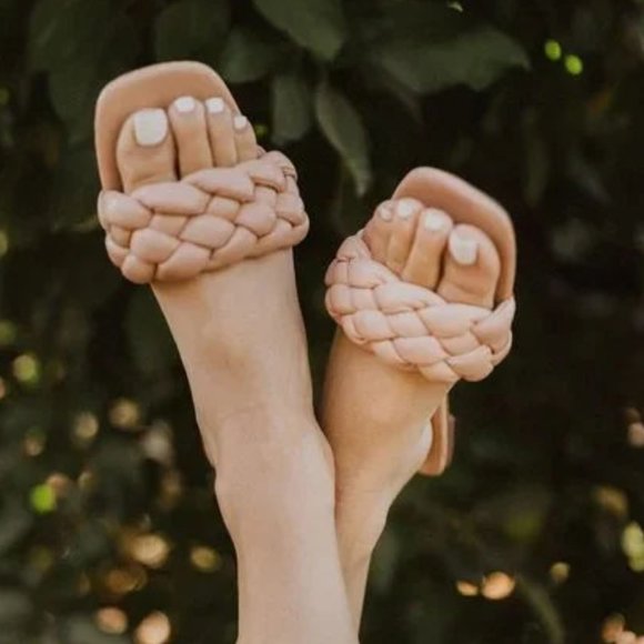 NEW Camel Tan Puffy Braided Faux Leather Square Toe Slip Slide On Flat Sandals - Picture 7 of 11